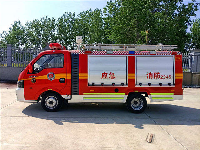 東風途逸細水霧消防車